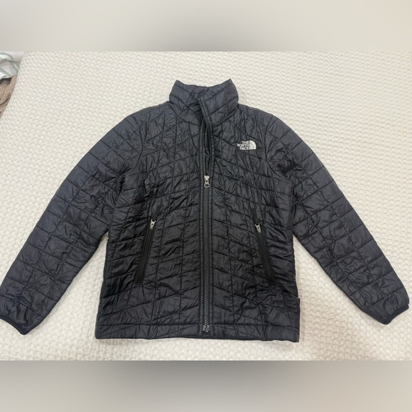 The North Face Charcoal Quilted Jacket - Picture 1 of 5